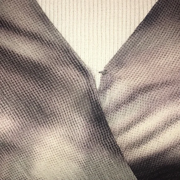 Halston Heritage Black & Tan Wrap Blouse Size XS - Picture 11 of 17